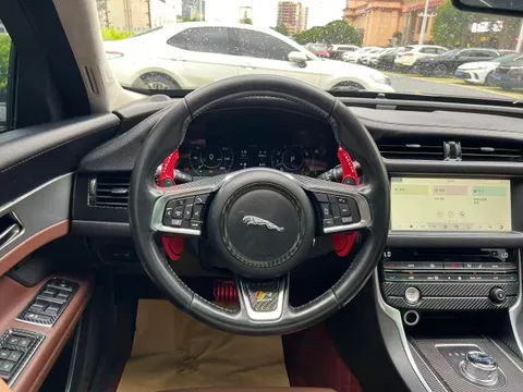 Jaguar XFL
