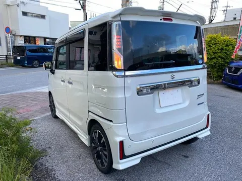 Suzuki Spacia