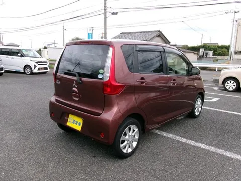 Mitsubishi eK Wagon