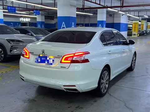 Peugeot 408