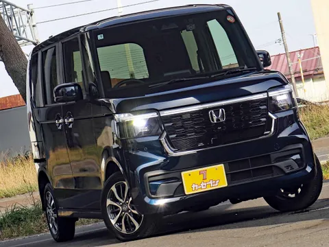 Honda N-BOX Custom