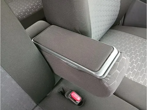 Toyota Pixis Mega