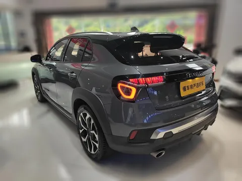 Lynk & Co Lynk & Co 02