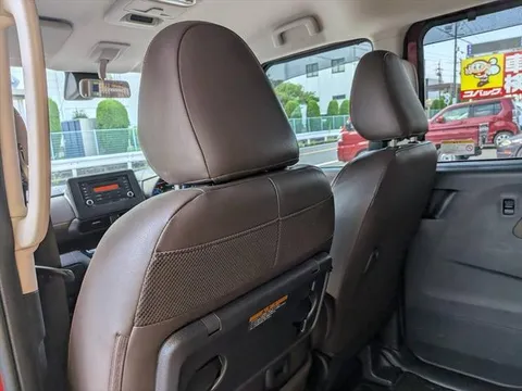 Mitsubishi eK X Space