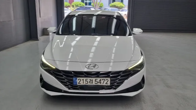 Hyundai Elantra (Avante)