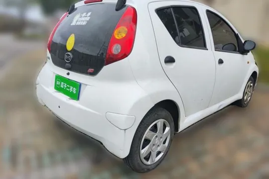 BYD F0