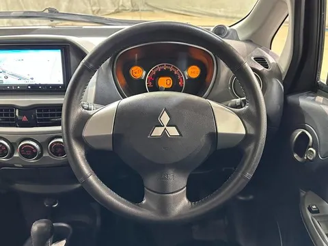Mitsubishi I