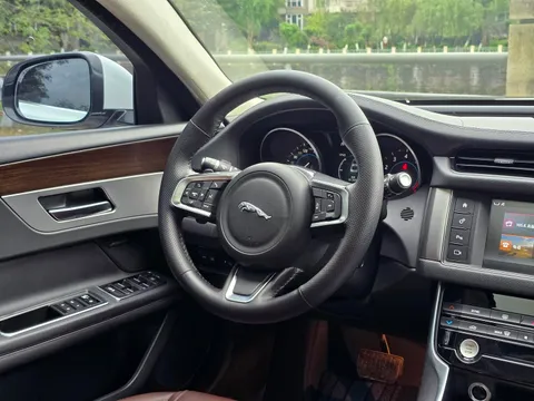 Jaguar XFL