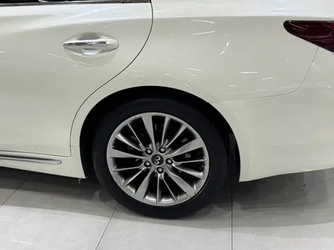 Infiniti Q50L