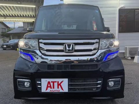 Honda N-BOX Custom