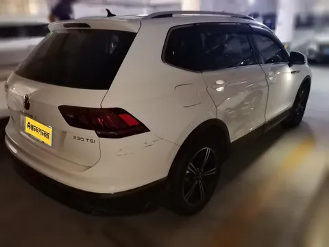 Volkswagen Tiguan L