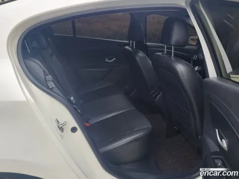 Renault SM3