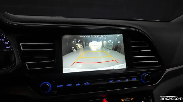 Hyundai Elantra (Avante)