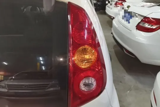 BYD F0
