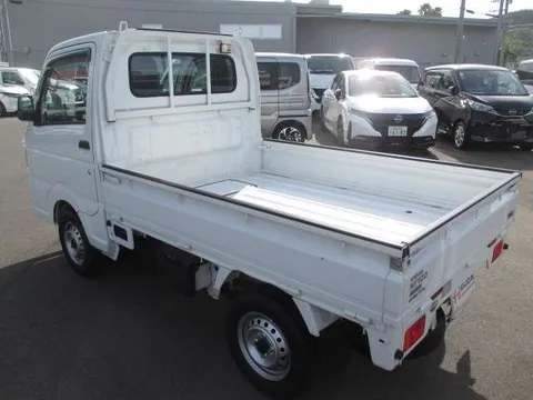 Nissan Clipper Truck