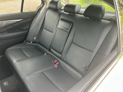 Infiniti Q50L