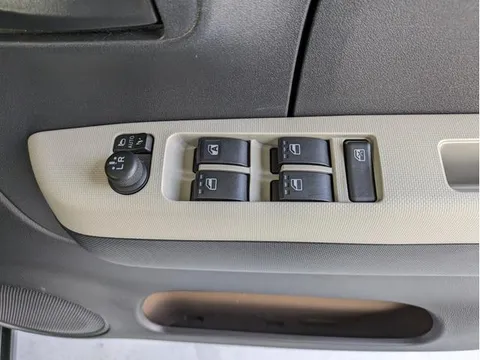 Daihatsu Mira Tocot
