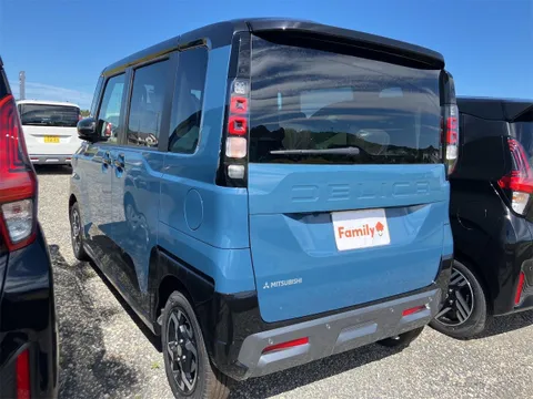 Mitsubishi Delica Mini