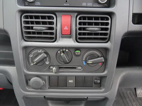 Nissan Clipper Truck