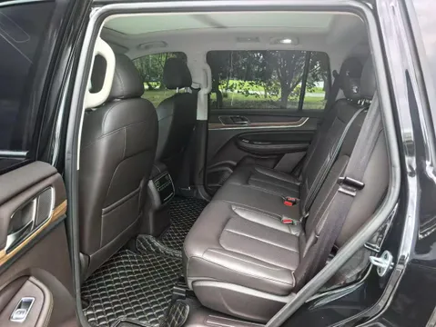Roewe RX8