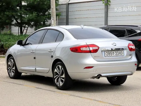 Renault SM3
