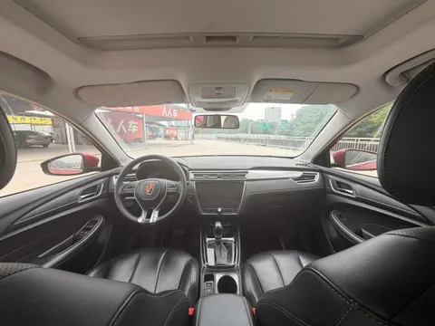 Roewe i5