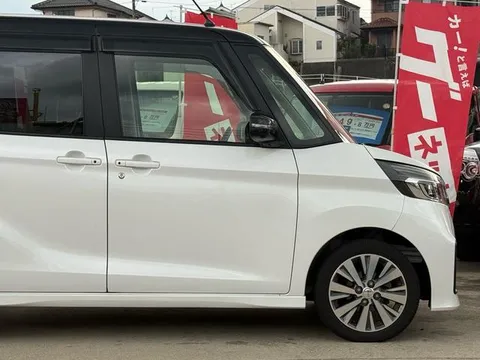 Nissan Dayz Roox
