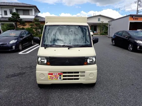 Mitsubishi Minicab Truck