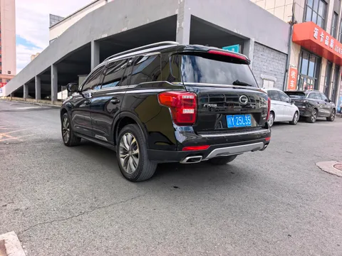 Gac GS8