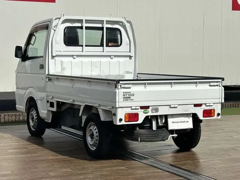Nissan Clipper Truck