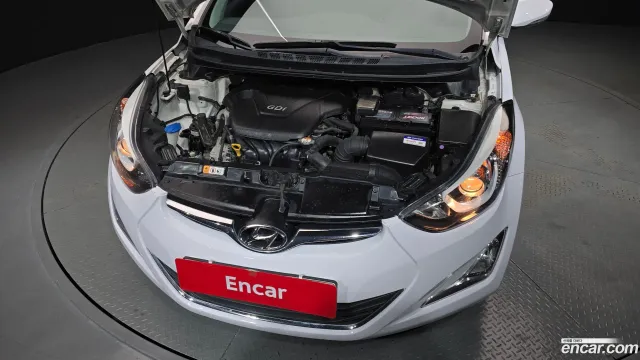 Hyundai Elantra (Avante)