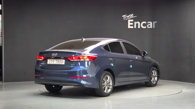 Hyundai Elantra (Avante)