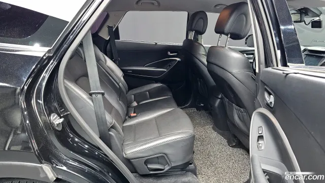 Hyundai Grand Santa Fe (Maxcruz)