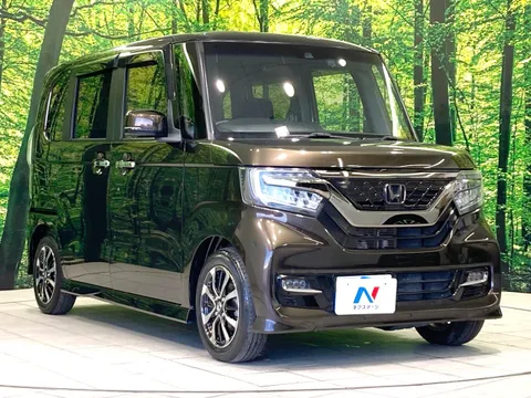Honda N-BOX Custom