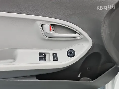 Kia Deluxe
