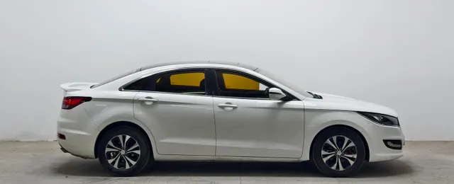 Bestune B50