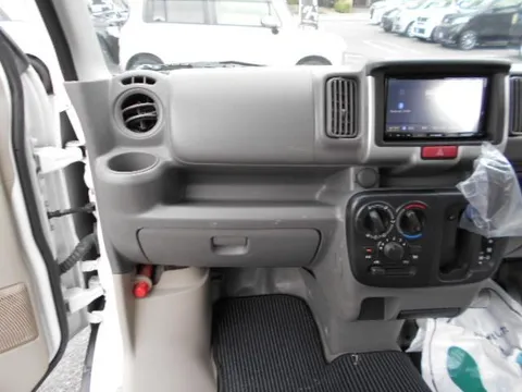 Nissan Clipper