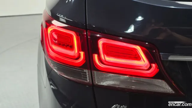Hyundai Grand Santa Fe (Maxcruz)