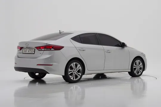 Hyundai Elantra (Avante)
