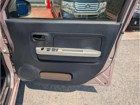 Daihatsu Mira Tocot