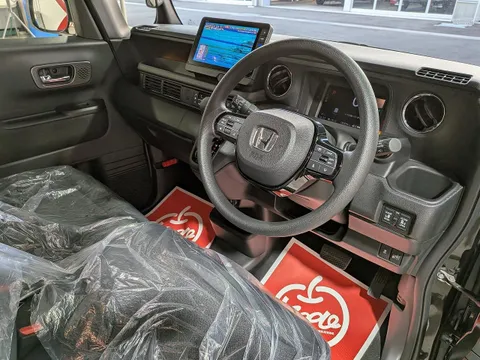 Honda N-BOX Custom