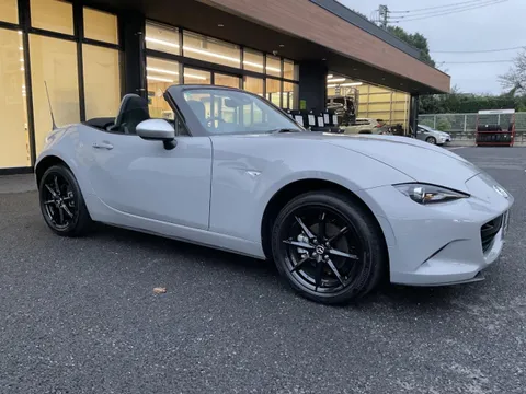 Mazda MX-5 (Roadster)