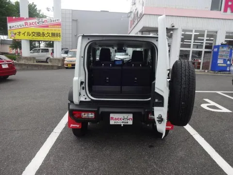 Suzuki Jimny Sierra