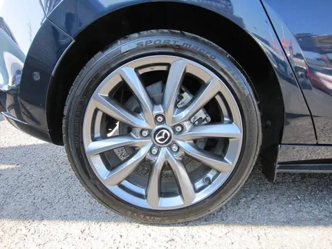 Mazda MAZDA3 Fastback