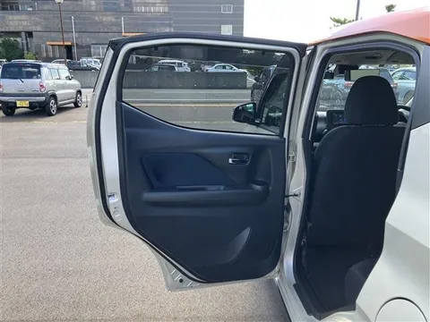Mitsubishi eK X