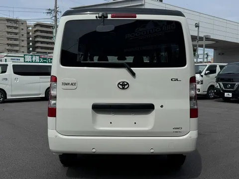 Toyota TownAce Van