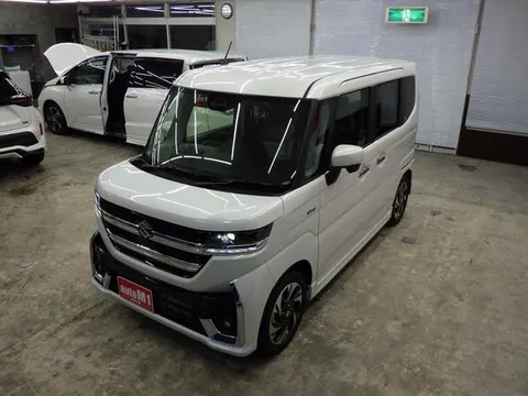 Suzuki Spacia Custom