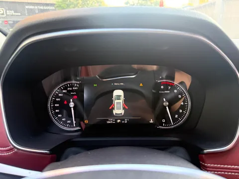 Roewe RX5