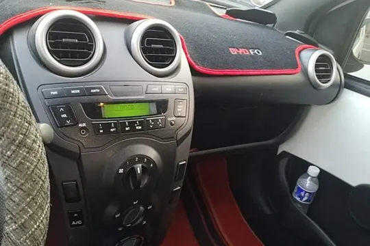 BYD F0