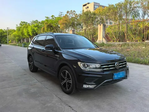 Volkswagen Tiguan L